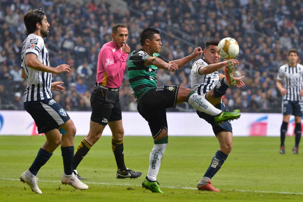 Claro está que no renunciaron a intentar empatar el juego, escenario que, por mejor posición en la tabla general, les daría el pase al término de la Vuelta.