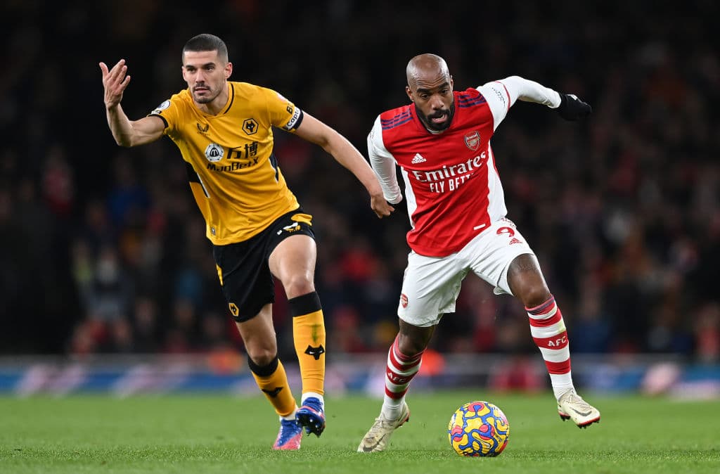 Wolverhampton cae ante Arsenal 2-1 en jornada pendiente de la Premier League. Hwang Hee-chan ponía arriba a los Wolves, pero Nicolás Pepé y Alexandre Lacazette le dieron el triunfo a los locales; Raúl Jiménez fue titular.