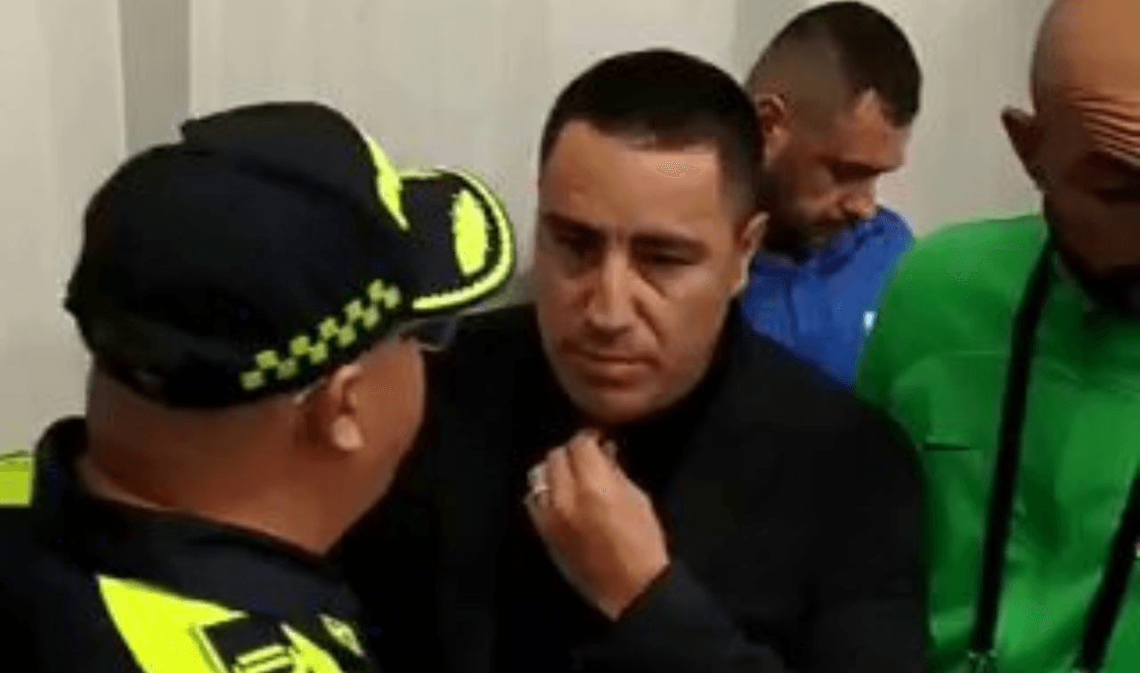 Presidente de Liga colombiana habla del polémico festejo de Efraín Juárez