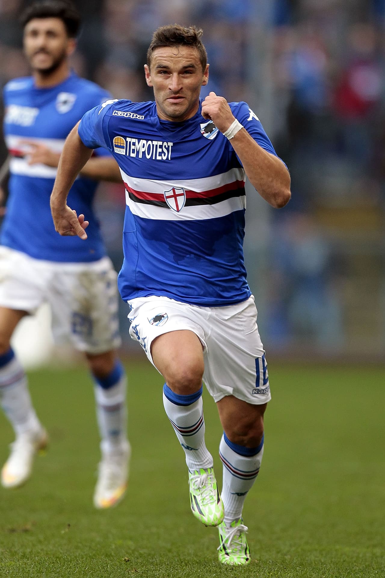 Gonzalo Bergessio: El delantero argentino llega a reforzar la delantera de los Rojinegros, Bergessio llega del fútbol europeo donde jugó la última temporada con la Sampdoria donde jugó 15 partidos y marcó una anotación.