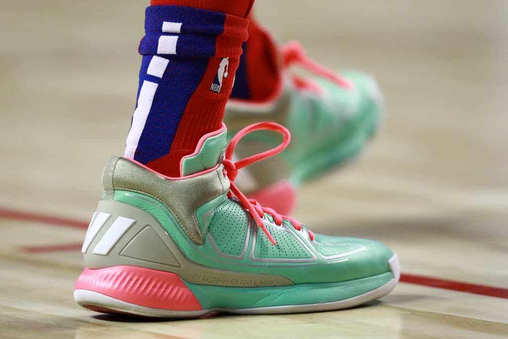 Tras el cambio de reglas de la liga, los basquetbolistas están al último grito de la moda en cuanto a calzado se refiere.
