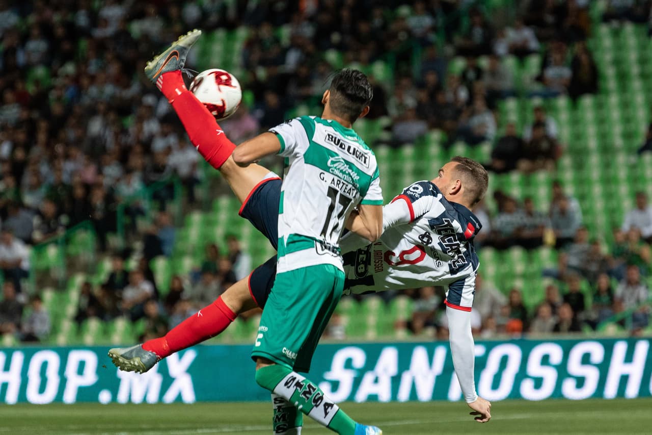 Monterrey consigue la ventaja de la localía para la vuelta tras empatar 0-0 en su visita a Santos.