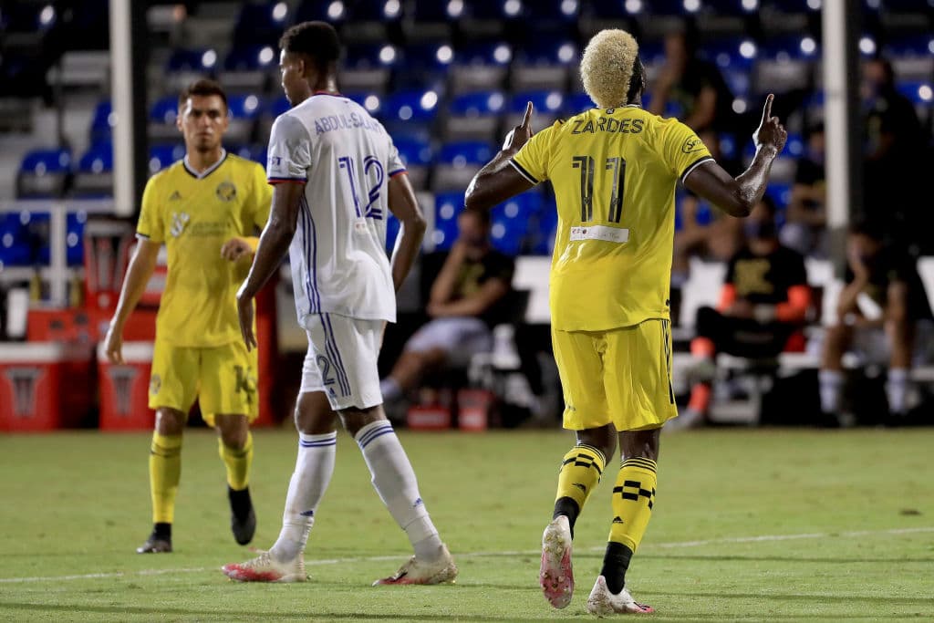 Cercano a los 40’ de juego, Luis Díaz disparó un par de ocasiones. Los tiros pasaban ligeramente desviados a la izquierda del marco.