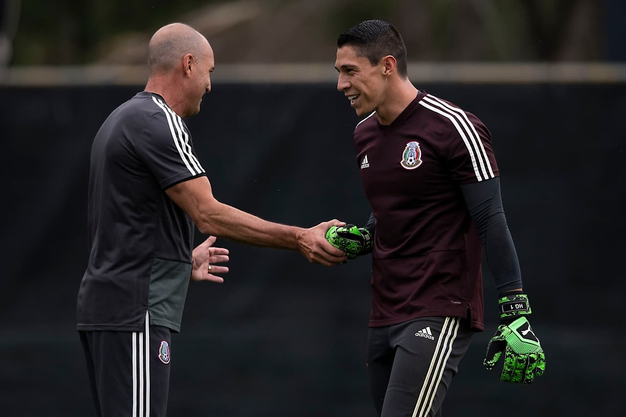 La Selección Mexicana de Fútbol cerró su preparación para enfrentar a Canadá en el segundo compromiso de ambas selecciones en la Copa Oro 2019. Los integrantes del Tricolor realizaron su práctica en las instalaciones de la Universidad de Colorado. Tuvieron una parte de entrenamiento táctico, físico y al final, recreativo, con la finalidad de llegar con buena 'puesta apunto' para el duelo de este miércoles en Denver.
