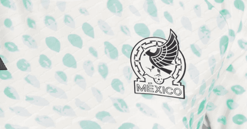 Presentan camiseta alternativa de Tri Femenil a la par de mundialistas