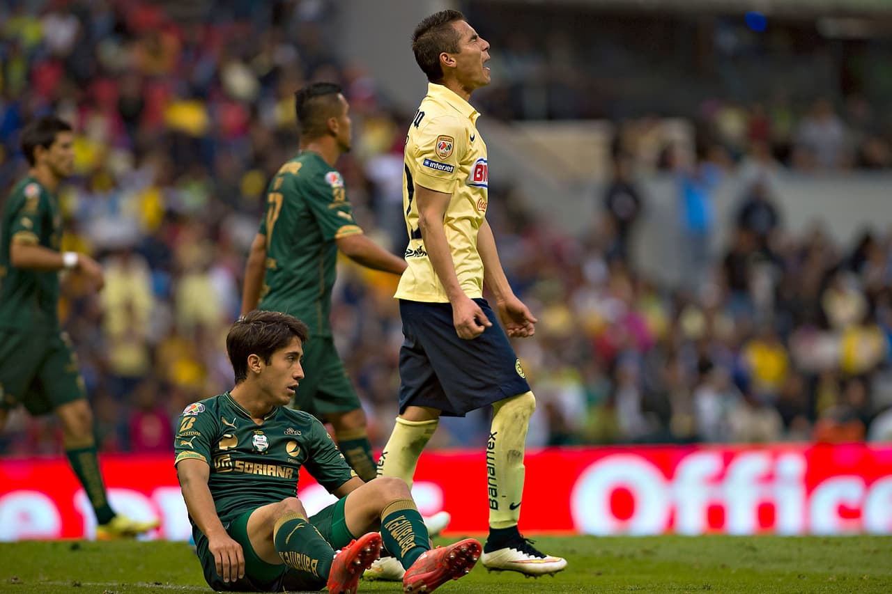 Por la lateral derecha ambos tienen ausencias importantes, América debe cubrir la convocatoria de Paul Aguilar.