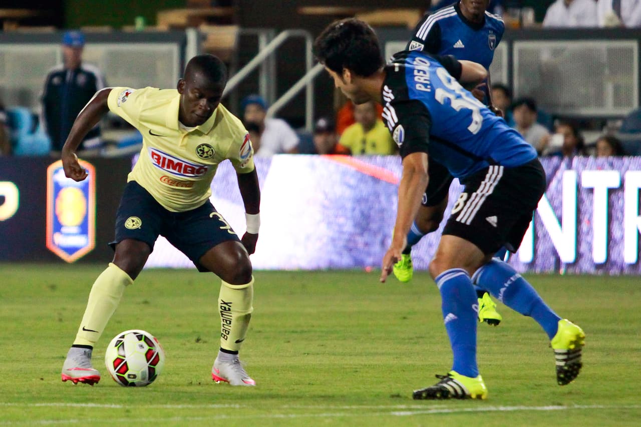 América tiene la ventaja pues jugará al frente con Darwin Quintero y en caso de recuperarse, estará Darío Benedetto, hombres que ya ya han jugado juntos antes.