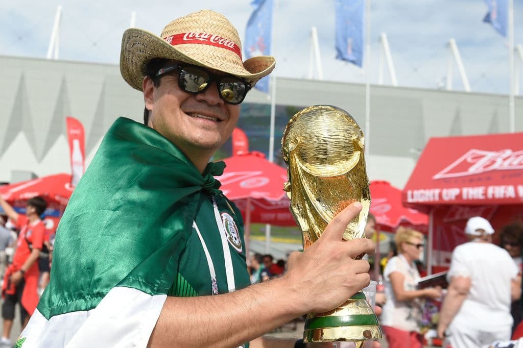 La fiesta de los fanáticos para el partido de México y Corea del Sur por el grupo F en el Mundial de Rusia 2018 tuvo como protagonista el colorido de los seguidores del 'Tri' en Rostov.