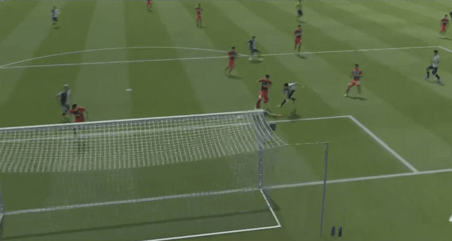 Pachuca gana sus primeros tres puntos al derrotar a las Chivas 7-1. Kevin Álvarez fue muy superior a Fernando Beltrán.