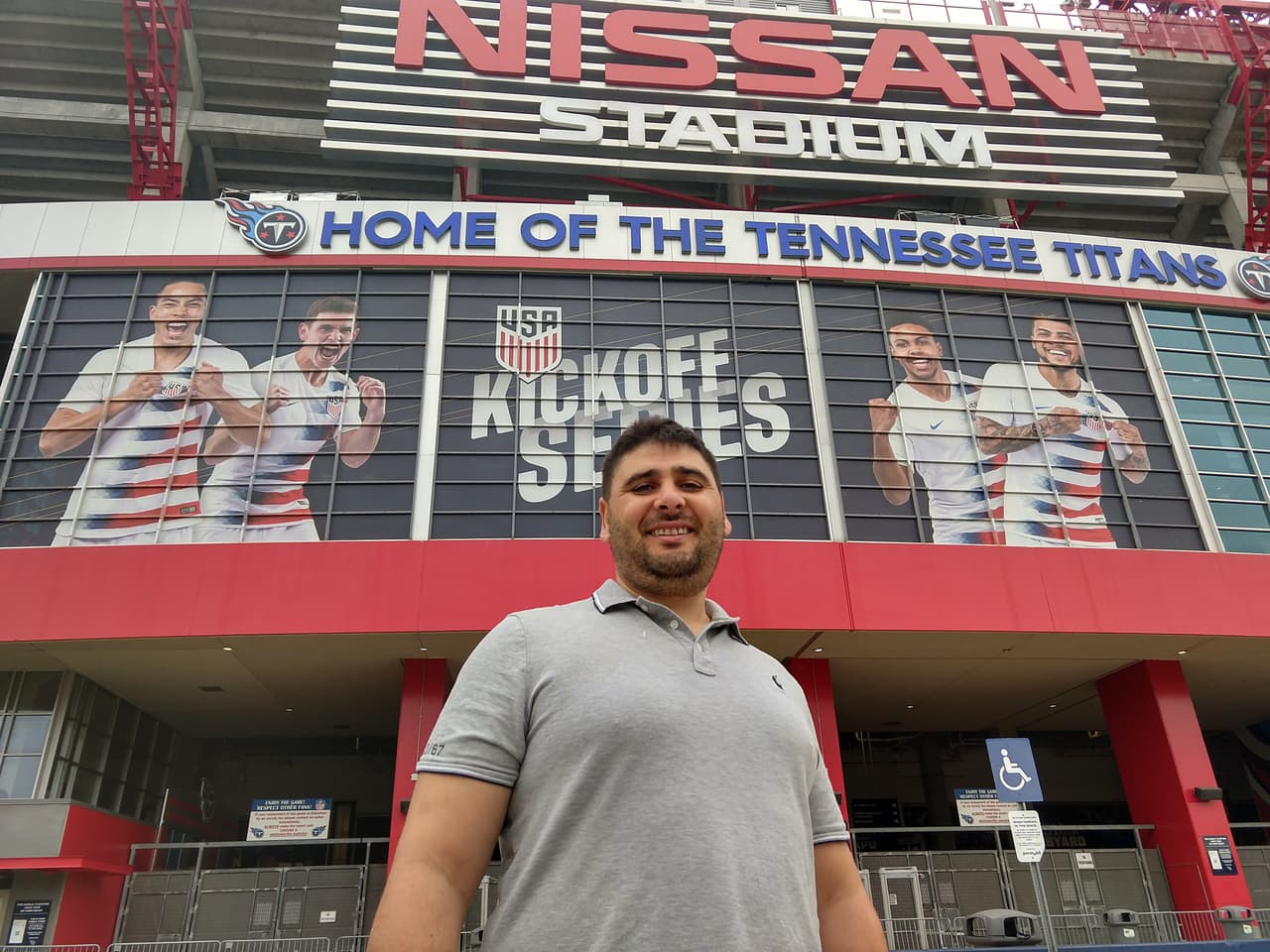 El taxista argelino de Nashville que es aficionado del Cruz Azul y que conoció a Zidane