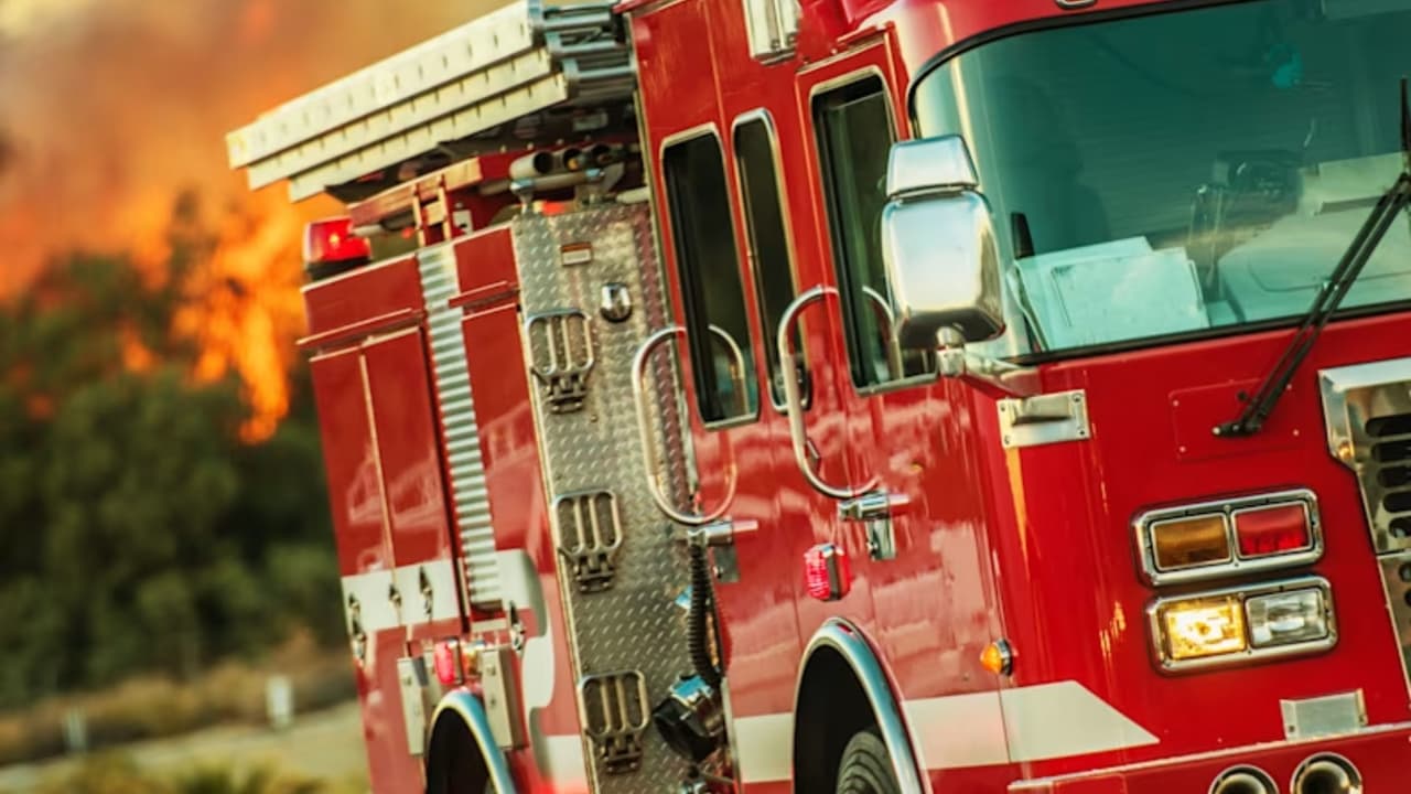 Reportan explosión e incendio de gasoducto en Holly Beach, Louisiana