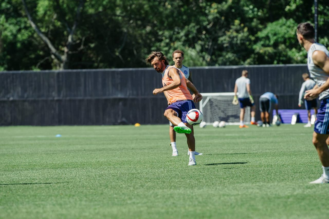 Primer entrenamiento de Andrea Pirlo