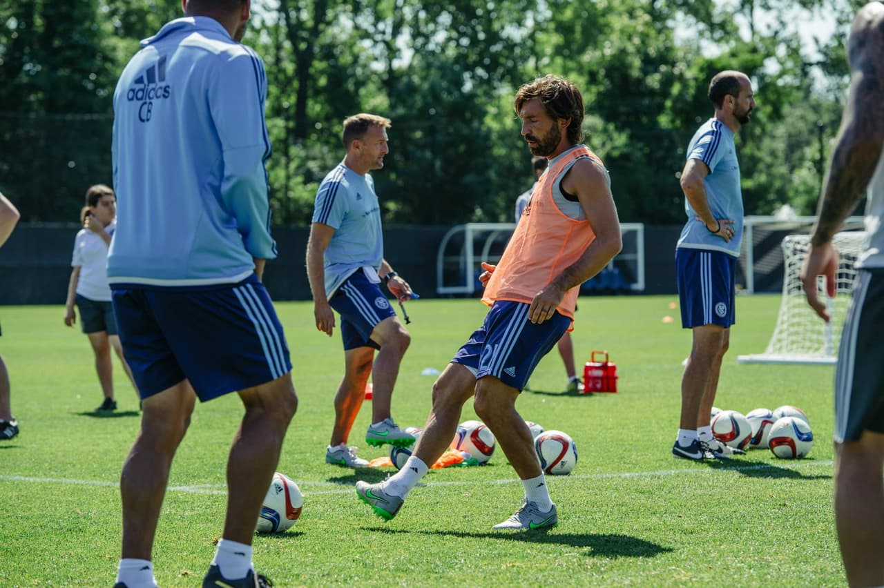 Primer entrenamiento de Andrea Pirlo
