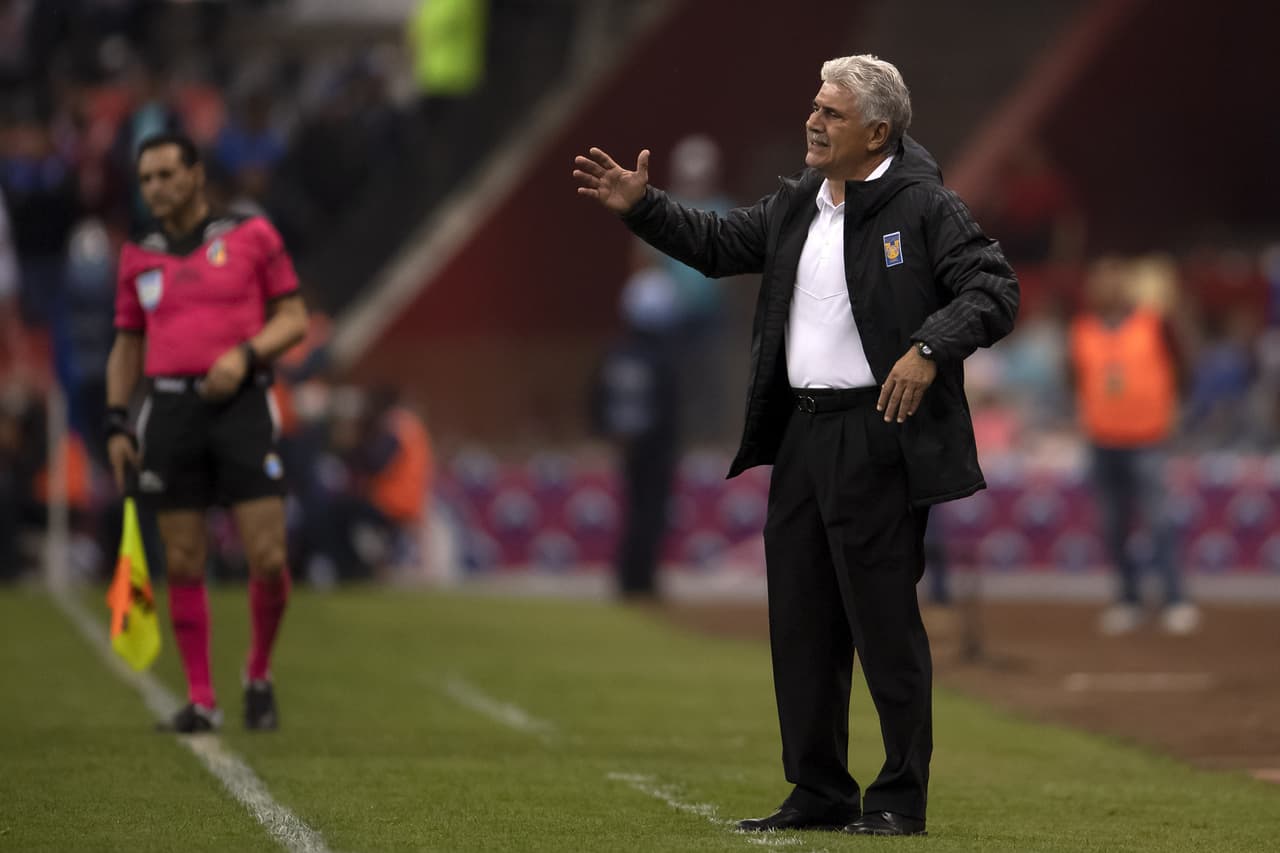 ‘Tuca’ tras la derrota ante Cruz Azul: “Fuimos mejores en todo”