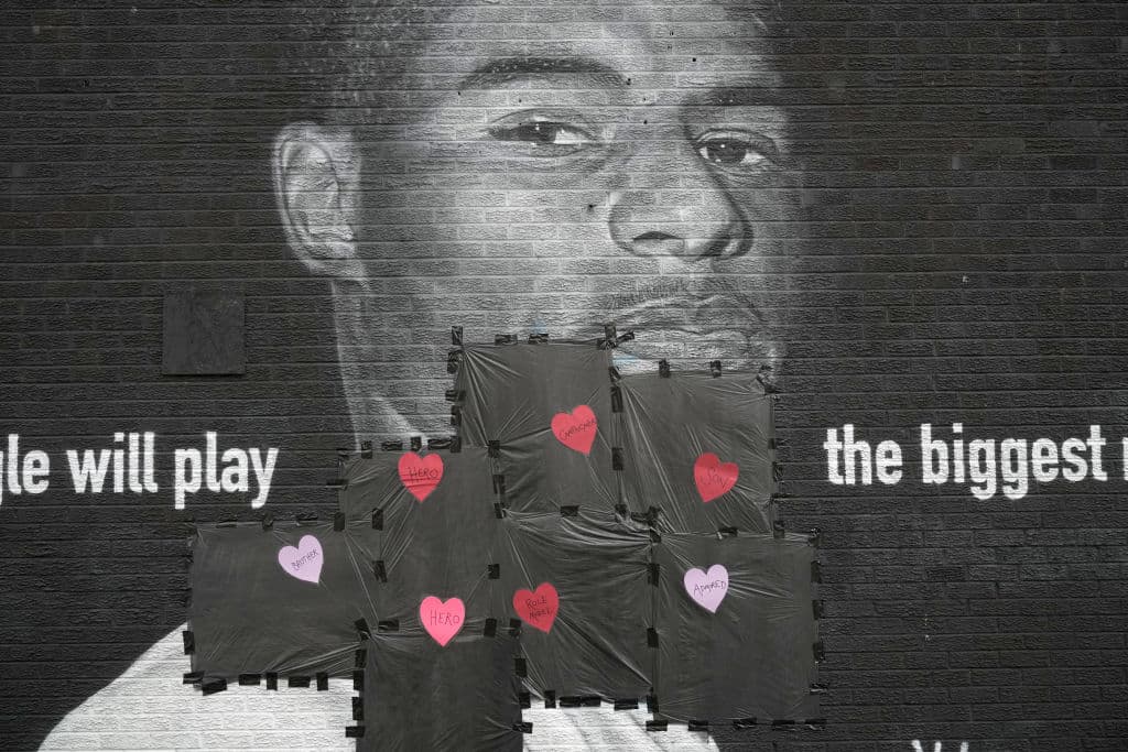 Paul Savill dijo: "El crimen de odio en cualquier forma es completamente inaceptable y no es bienvenido aquí en nuestra ciudad".