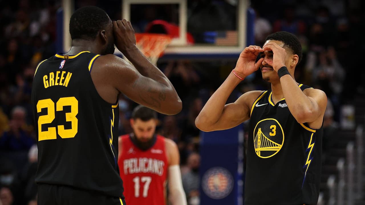 Draymond Green agrede y golpea a Jordan Poole
