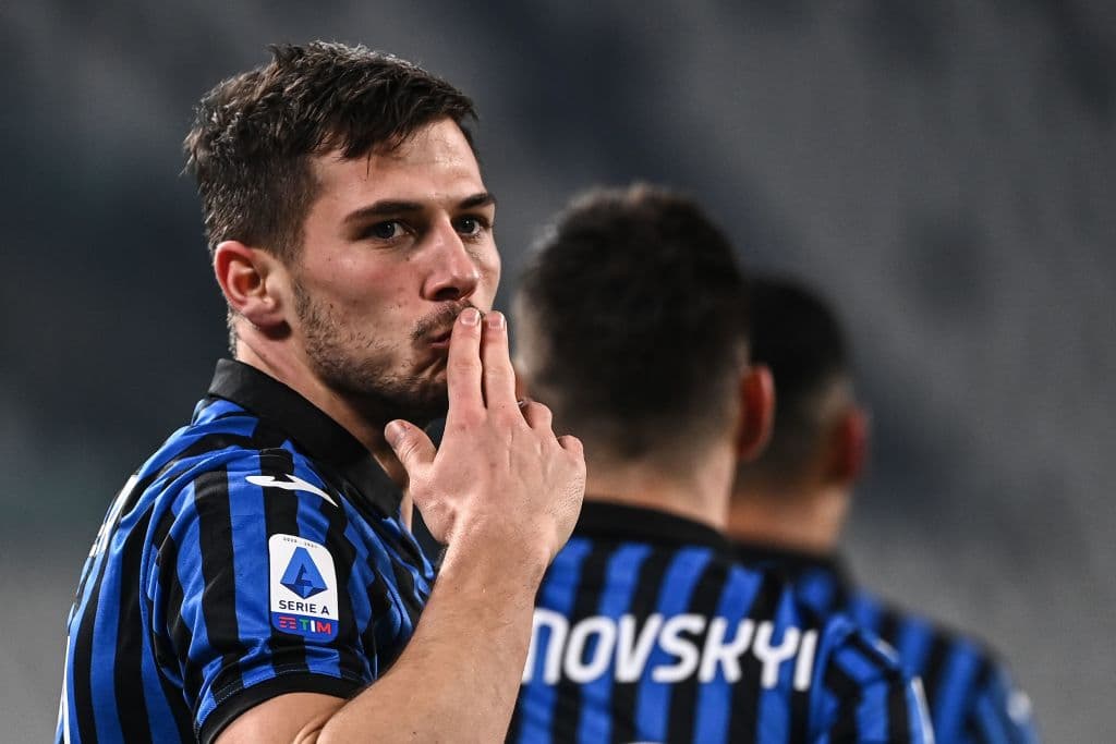 Atalanta y la Juventus se van con empate durante la doceava jornada de la Serie A. Partido muy parejo donde Federico Chiesa ponia arriba a la Vecchia Signora al minuto 29, pero fue hasta la segunda mitad, cuando Remo Freuler al 57 puso el gol del empate.