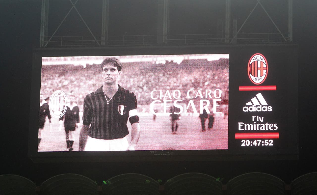 Césare Maldini fue toda una leyenda del Milán de Italia, con el que ganó Copa de Europa y varios títulos locales. Como técnico incluso tuvo a su cargo a su hijo Paolo.