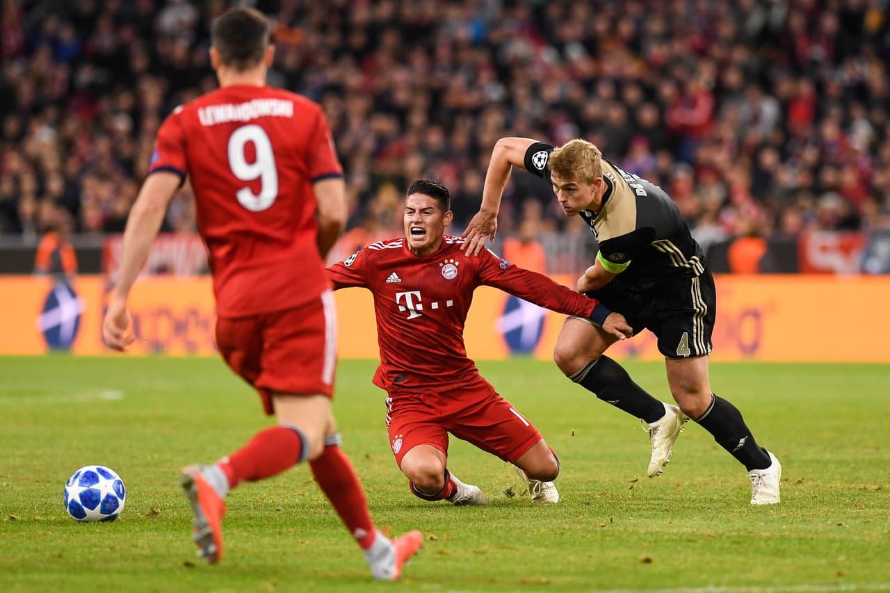 Al minuto 62 entró el colombiano James Rodríguez por Robben y el Bayern cambió un poco su cara. De hecho, la más clara del segundo tiempo para los alemanes fue de él pero Andre Onana salvó de gran manera.