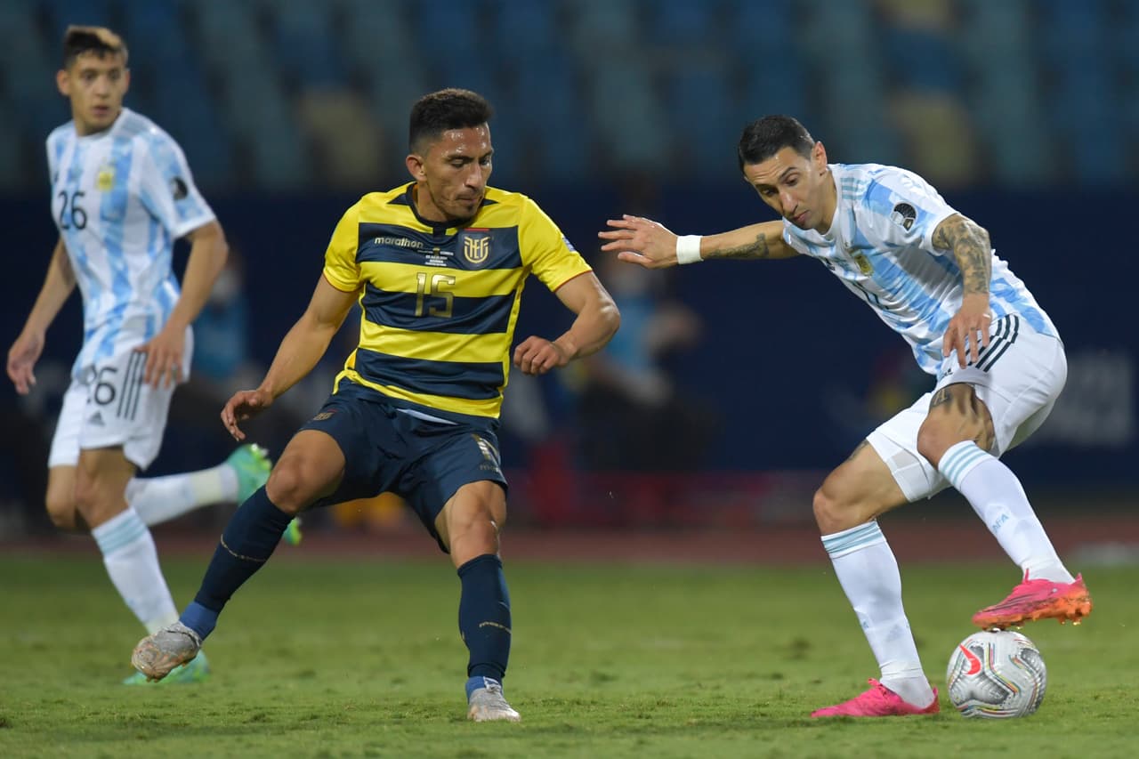 La entrada de Ángel Di María dotó a Argentina de salida y la rentención de balón que necesitaba ante el asedio ecuatoriano.