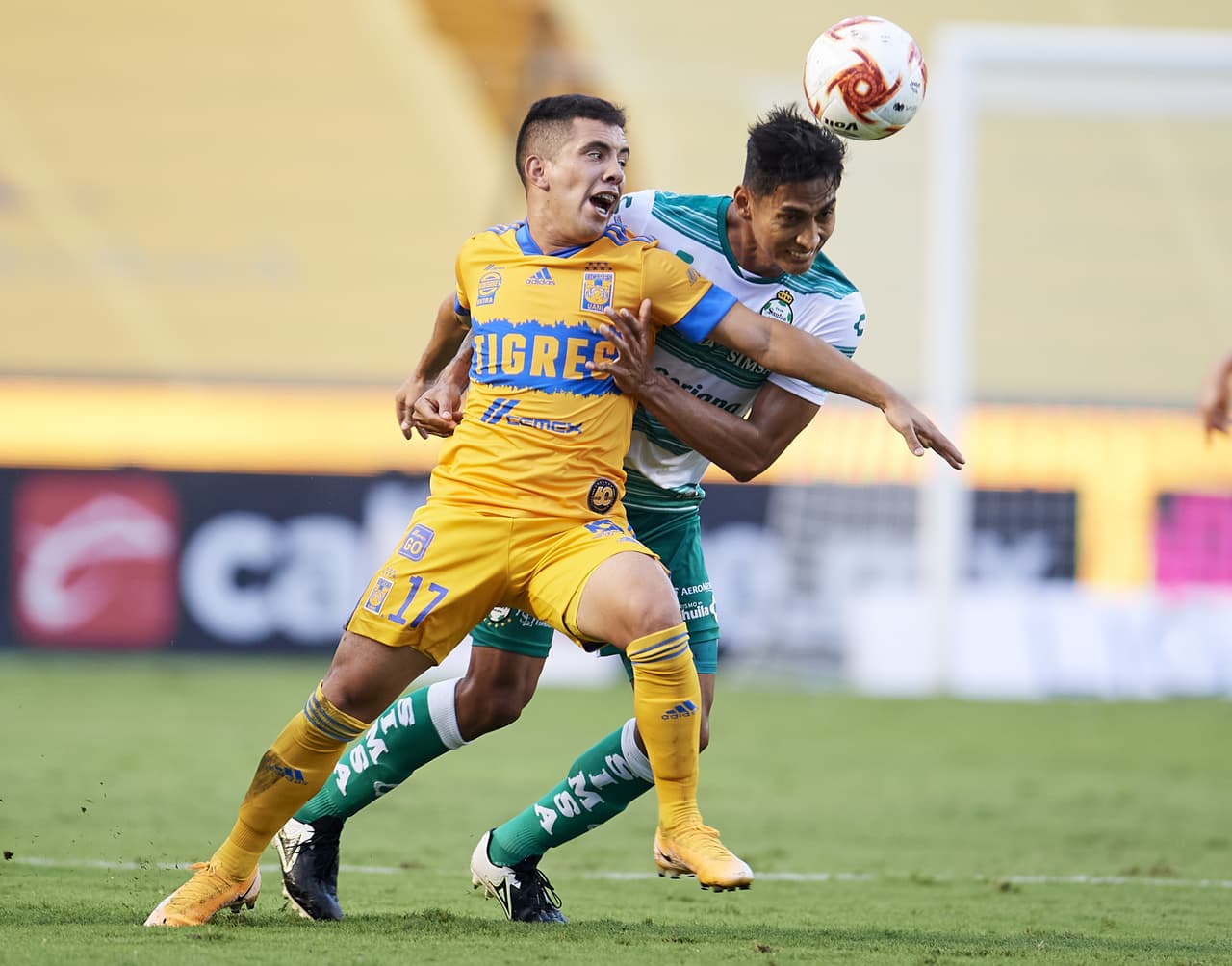 Leo Fernández: "El Tuca nos hace abrir los ojos"