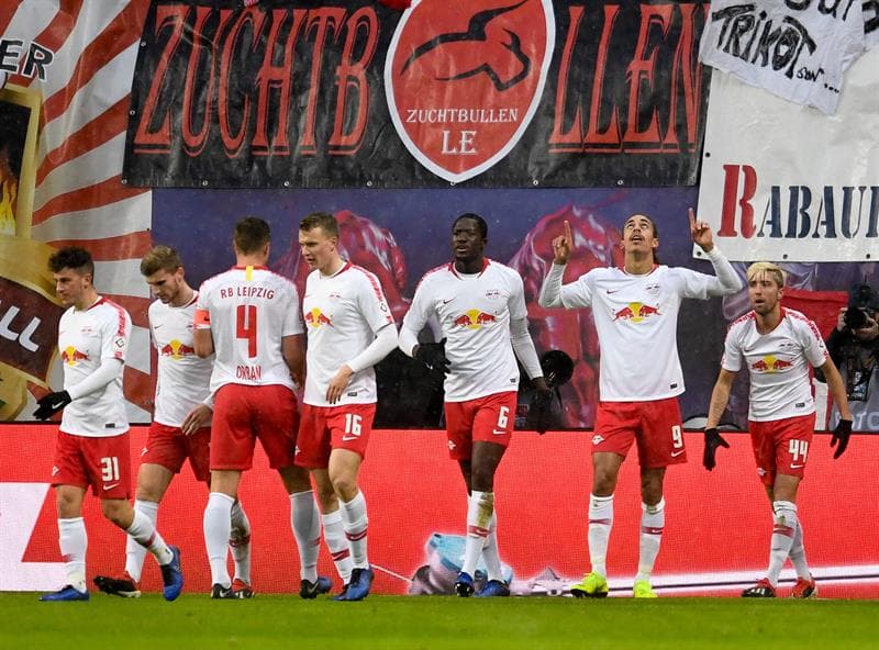 Leipzig se impuso 4-1 contra Mainz en la Jornada 15 de la Bundesliga, llegó a 28 puntos y se consolidó en el cuarto lugar del torneo, cinco puntos arriba del Eintracht Frankfurt, quinto.