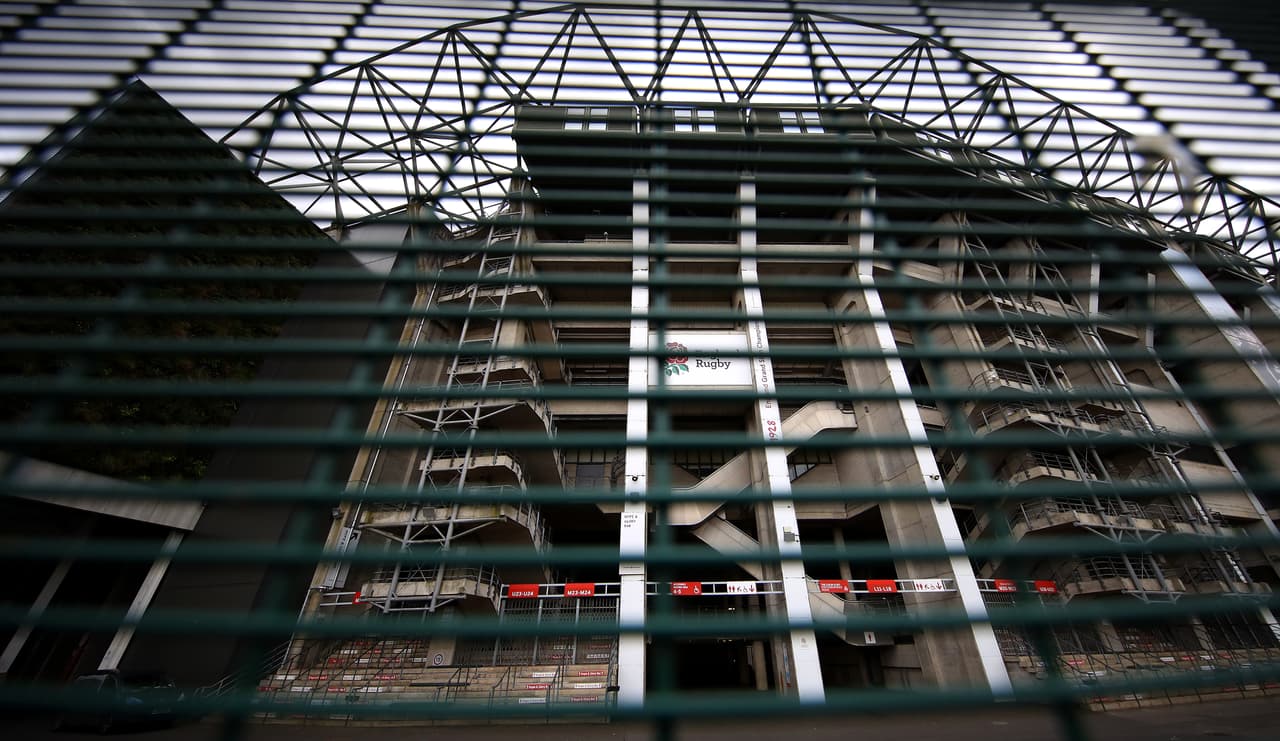 El Estadio de Twickenham es un estadio de rugby. Aquí juega la Selección de Inglaterra en dicho deporte.