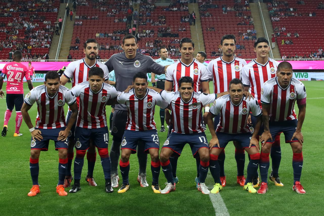 Chivas se mantiene en los últimos lugares de la tabla general al sumar sólo nueve puntos tras 12 jornadas disputadas.