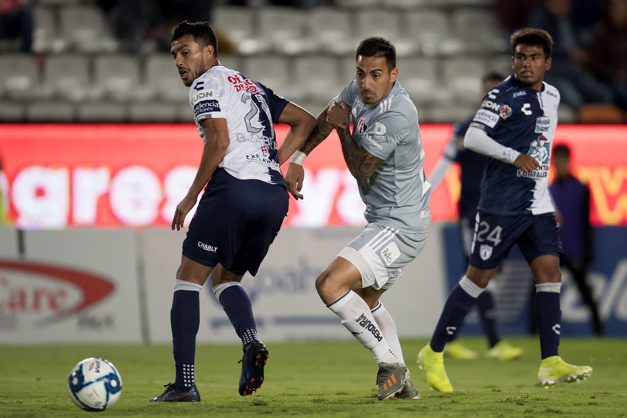 Pachuca 1-1 Atlas, Celaya 1-0 Necaxa, Santos 2-0 Guadalajara.