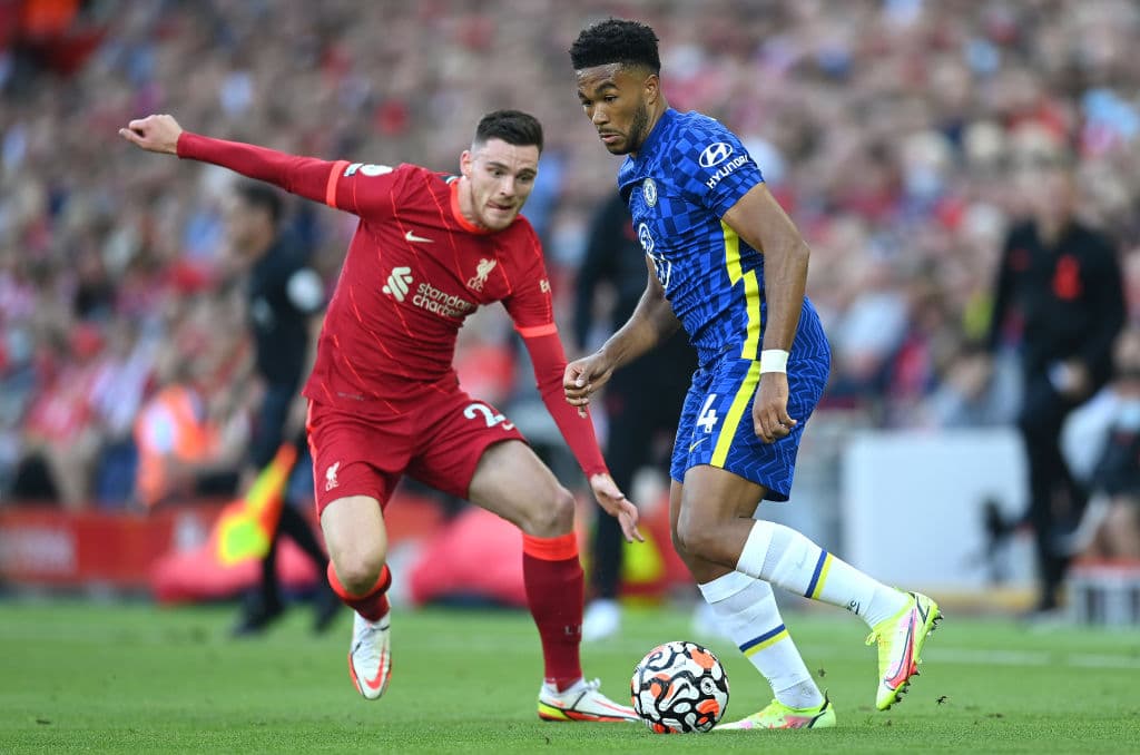 Liverpool y Chelsea no se atreven a arriesgar de más y se conforman con el emptae 1-1.