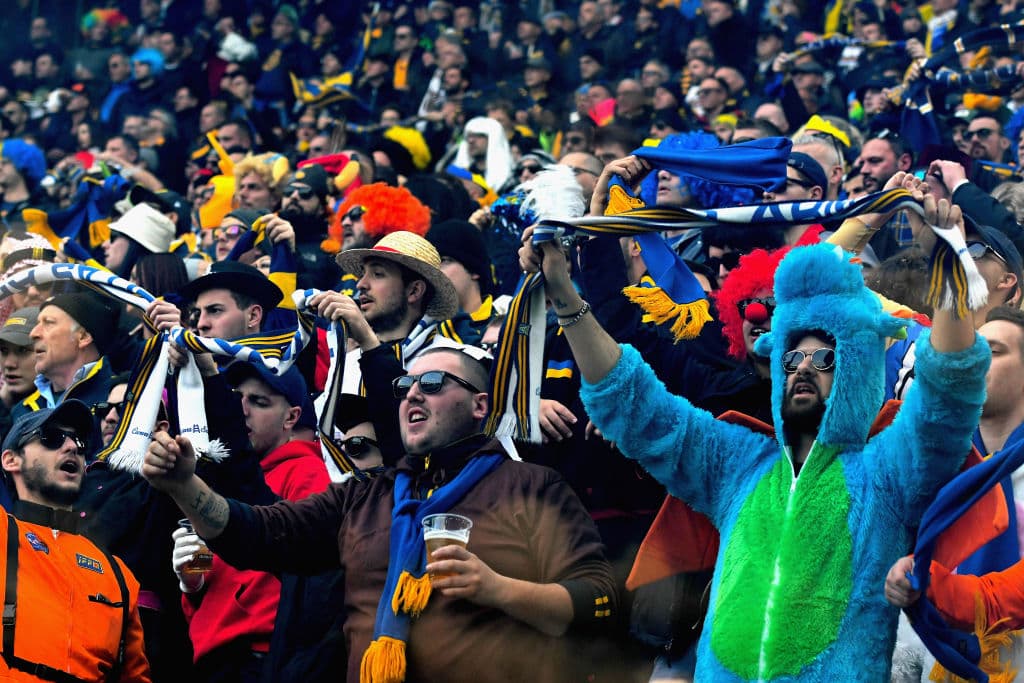 Los ultras udineses, tradicionalmente de derecha, son considerados por el resto de la afición del Udinesecomo un ejemplo de madurez y deportividad. Mientras los demás equipos italianos los ven como débiles.
