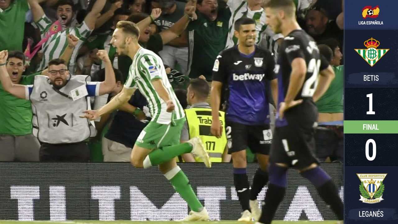 El Betis reserva a Guardado para Europa pero saca victoria de último minuto