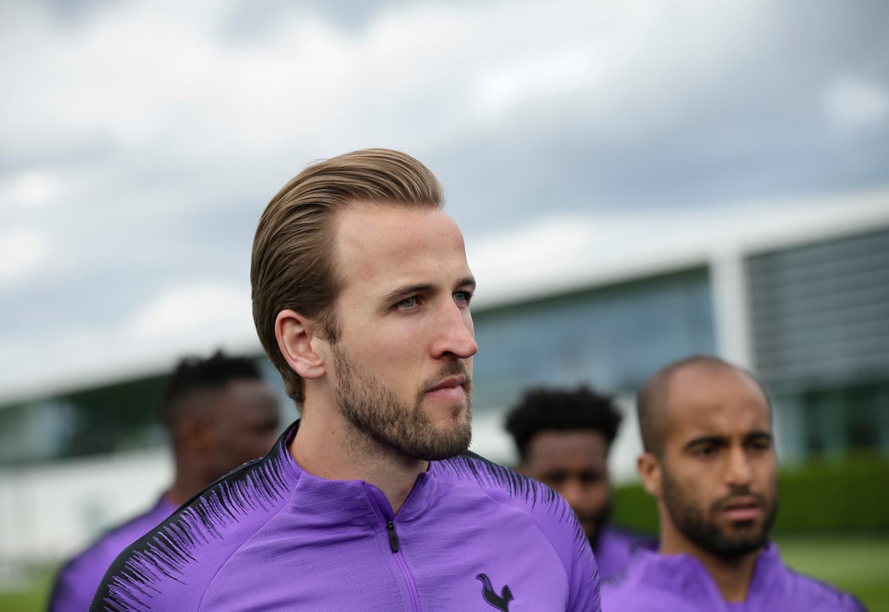 Harry Kane, goleador y capitán de Tottenham, entrena cada vez con más intensidad con miras al duelo contra Liverpool y hace ilusionar con la posibilidad de verlo en la Final de la Champions League en Madrid, para la que el equipo se prepara.