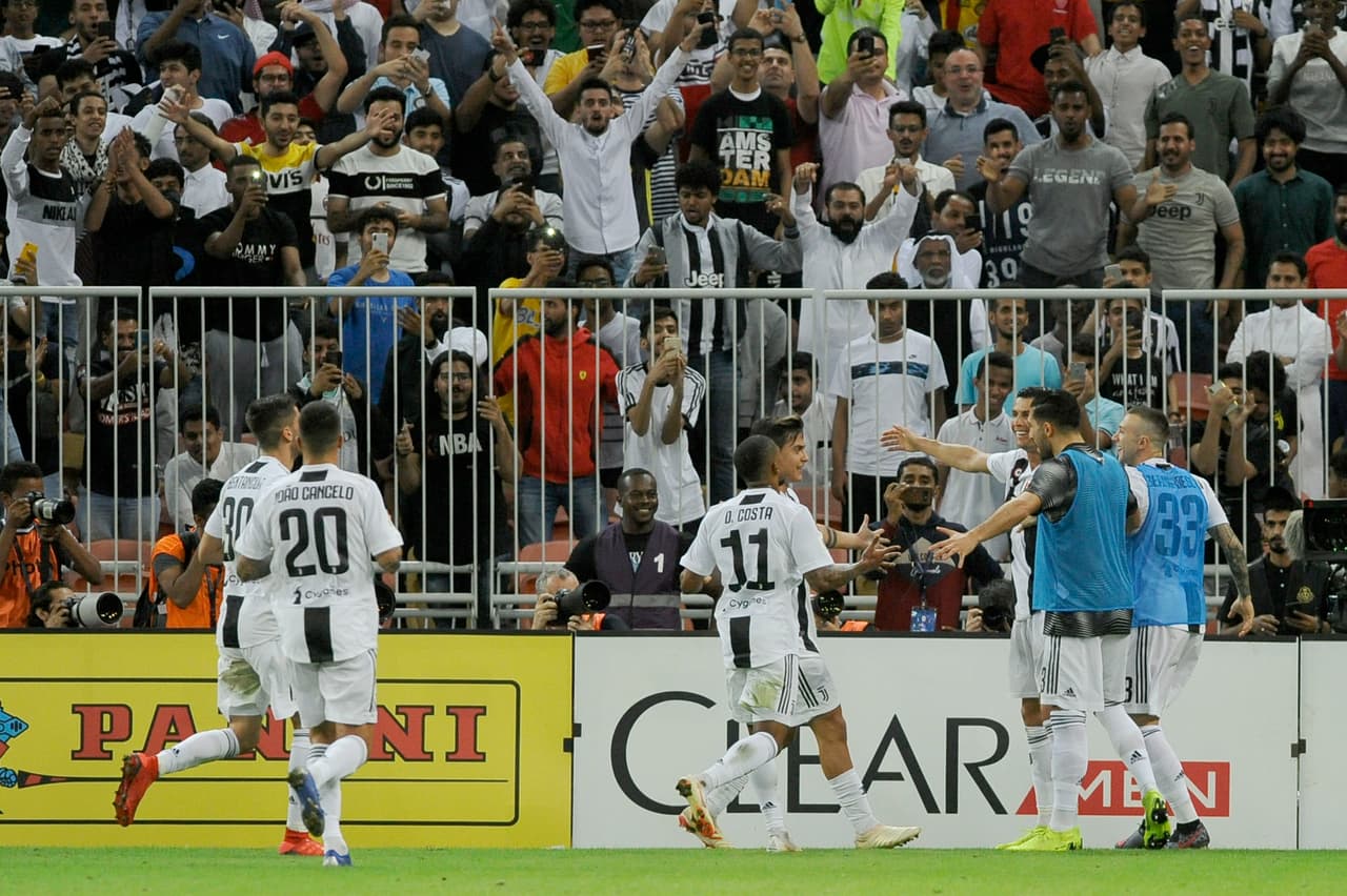 En Jebbah (Arabia Saudita), la fiesta se vistió del blanco y negro de Juventus con el tanto del portugués.