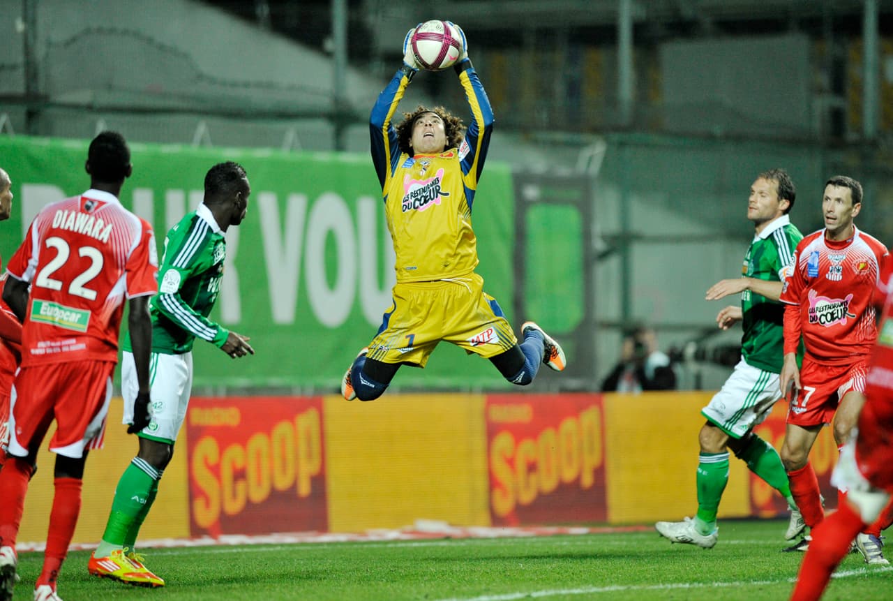 Poco a poco, Ochoa comenzó a mostrar mejoría en sus áreas de oportunidad.
