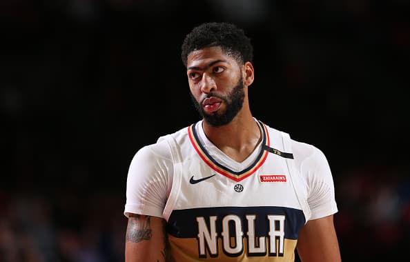 La NBA multa a Anthony Davis por pedir canje de equipo públicamente