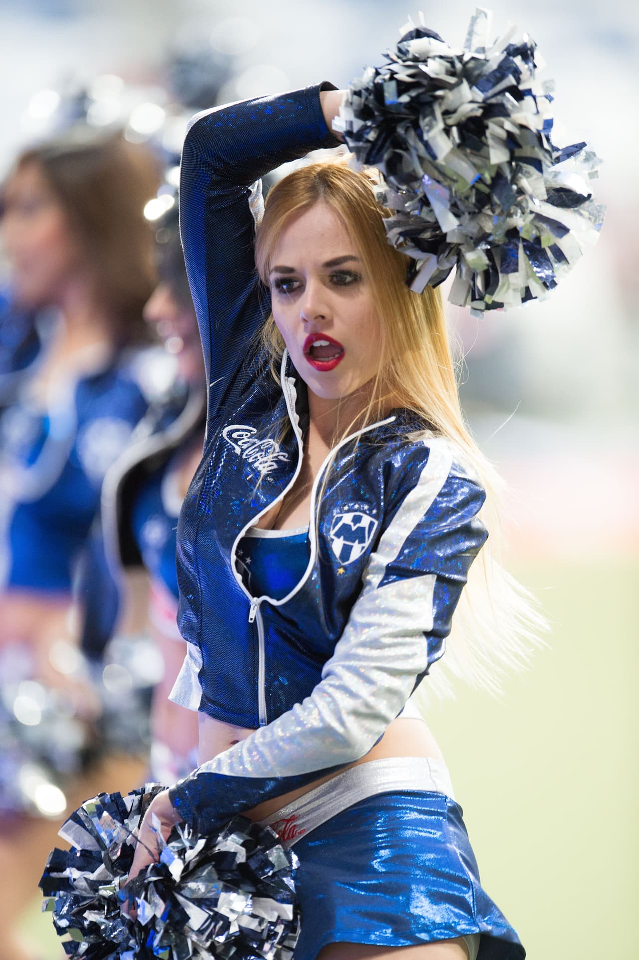 La belleza de las porristas en la fecha 3