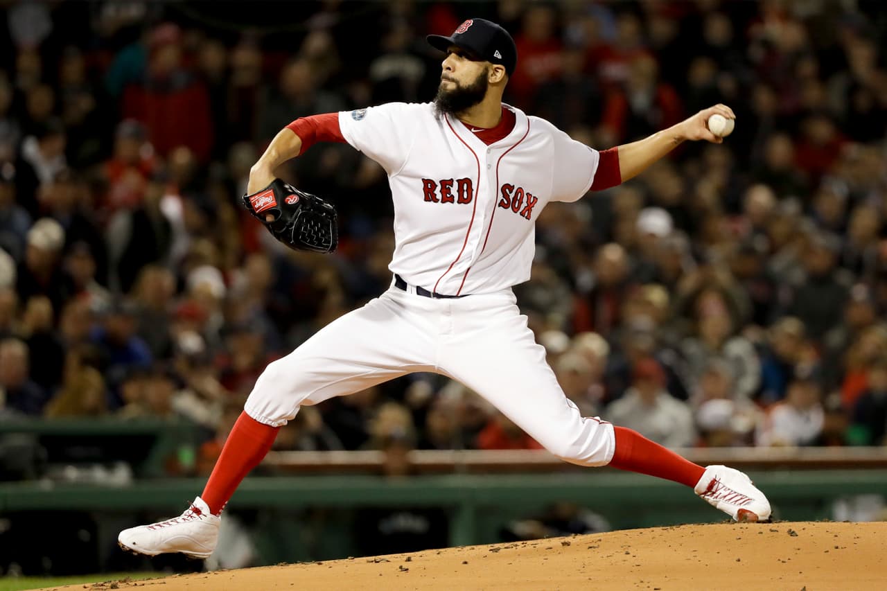 David Price sigue sin ganar en postemporada. Retiró el cuarto inning en orden. Se fue sin decisión. lanzó 4-2 innings, toleró cinco hits, cuatro carreras limpias, cuatro boletos y cuatro ponches.