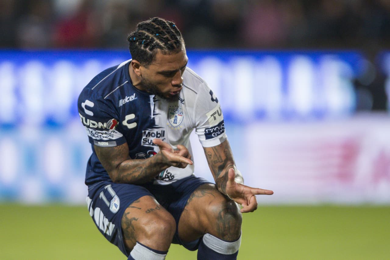 Pachuca saca ventaja de la condición de local y vence por la mínima a Santos Laguna.