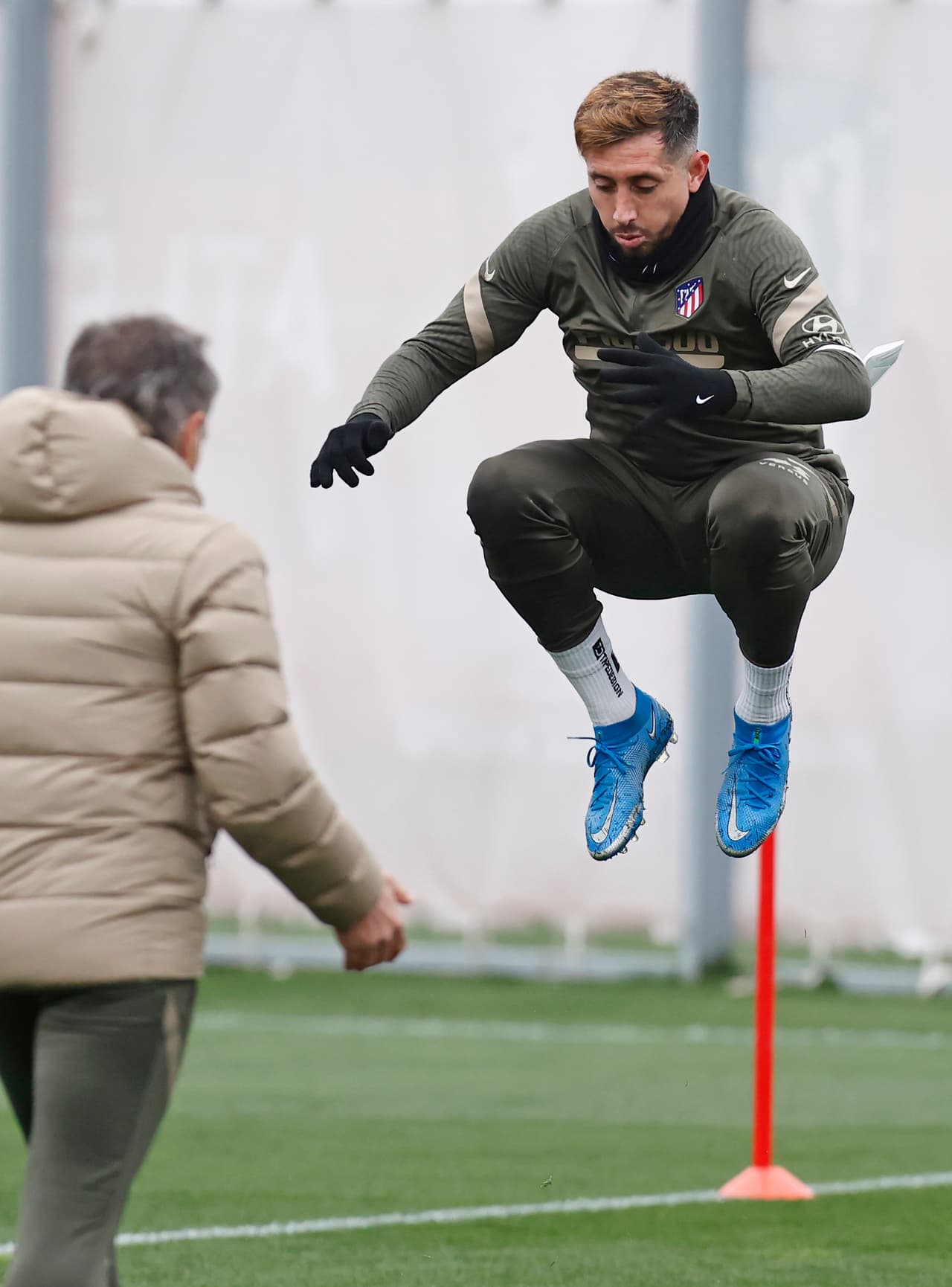 Héctor Herrera es baja ante el Real Madrid por motivos personales