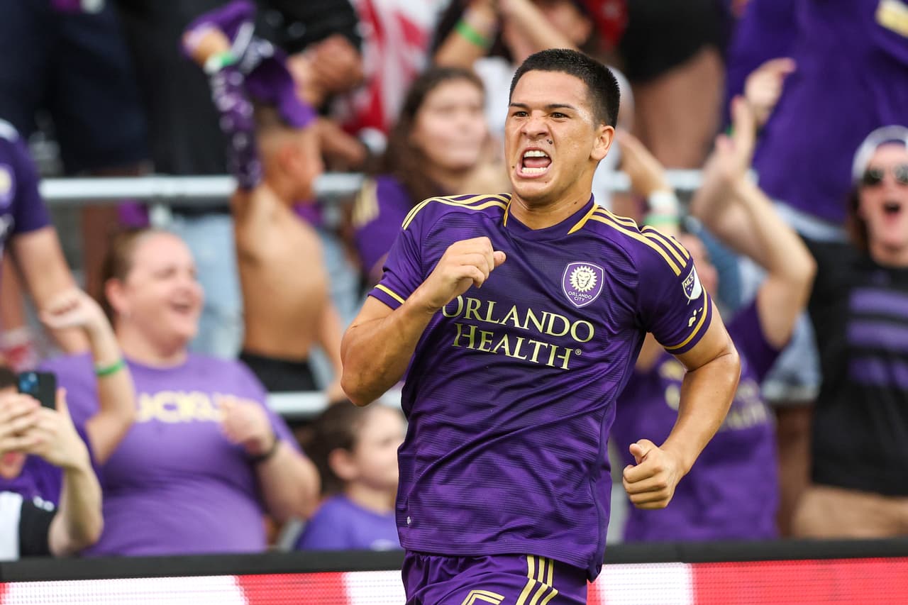 Mediocampista - CÉSAR ARAÚJO (Orlando City SC)