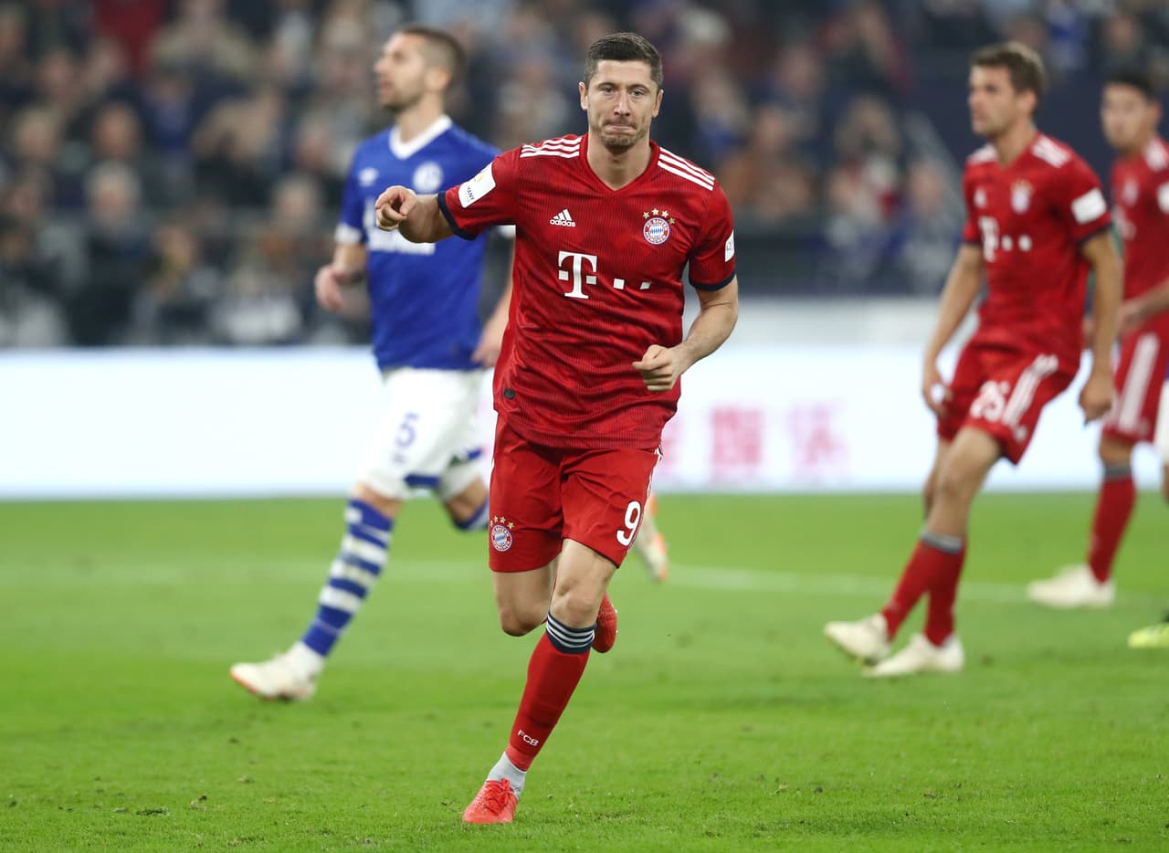 Lewandowski se encargó de cobrarlo de buena manera, con el pie abierto y potencia, para ponerle cifras concretas al marcador.