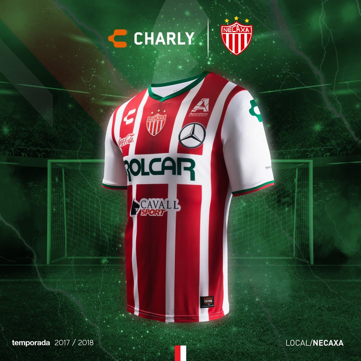 Finalmente, el Necaxa completó la noche con la presentación de su nuevo uniforme con una playera donde destaca el color rojo y unas delgadas líneas blancas con vivos verdes en cuello y mangas.