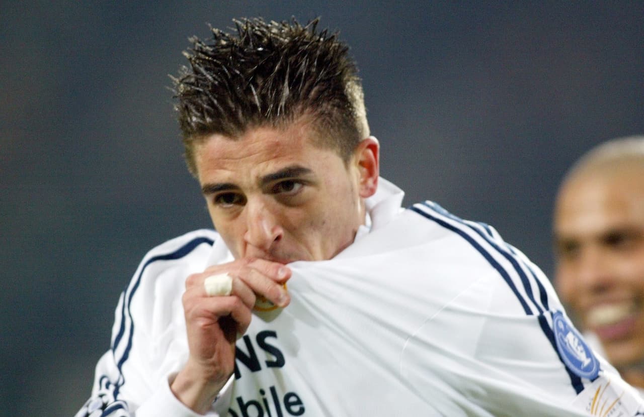 Javier Portillo (España) - Surgido de la cantera del Real Madrid, el delantero era el llamado a ser el reemplazo natural de Raúl en el equipo. Sin embargo, no contó con suerte y continuidad saliendo a la Firoentina, pasando por el Brujas y regresando al país donde se retiró jugando para el Hércules.