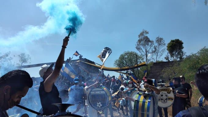 San Luis viaja a Querétaro entre cánticos de su afición