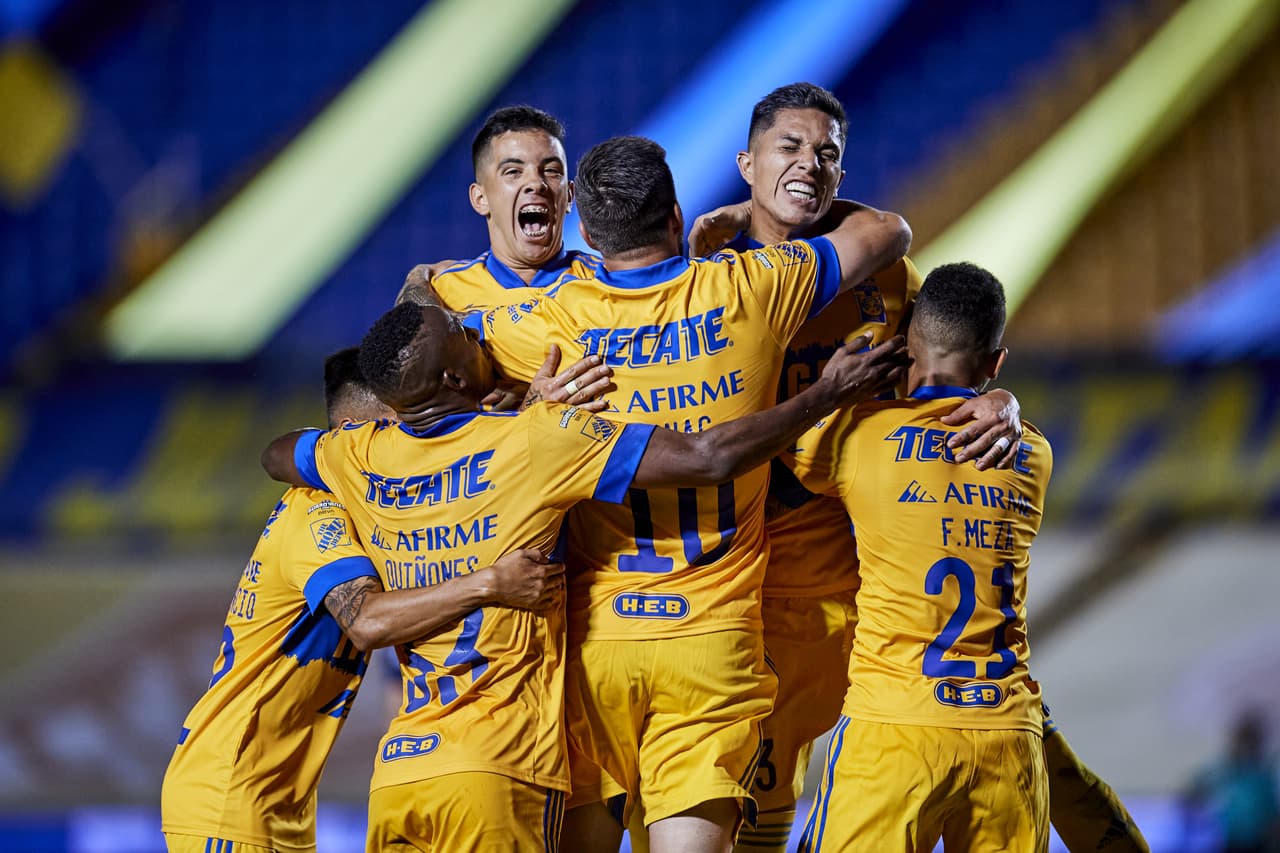 El gol cayó hasta los 77’ del juego para poner al frente a los Tigres.
