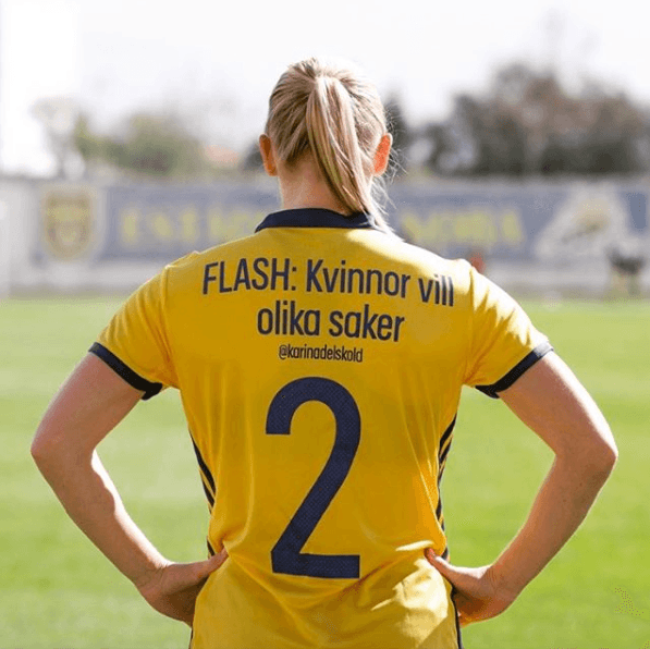 "FLASH: Las mujeres quieren cosas diferentes" - Las jugadoras del equipo sueco eligieron los tuits entre mujeres destacadas de su país en una iniciativa de la Federación de Futbol por entregarle un mensaje inspirador a las jóvenes de su país.