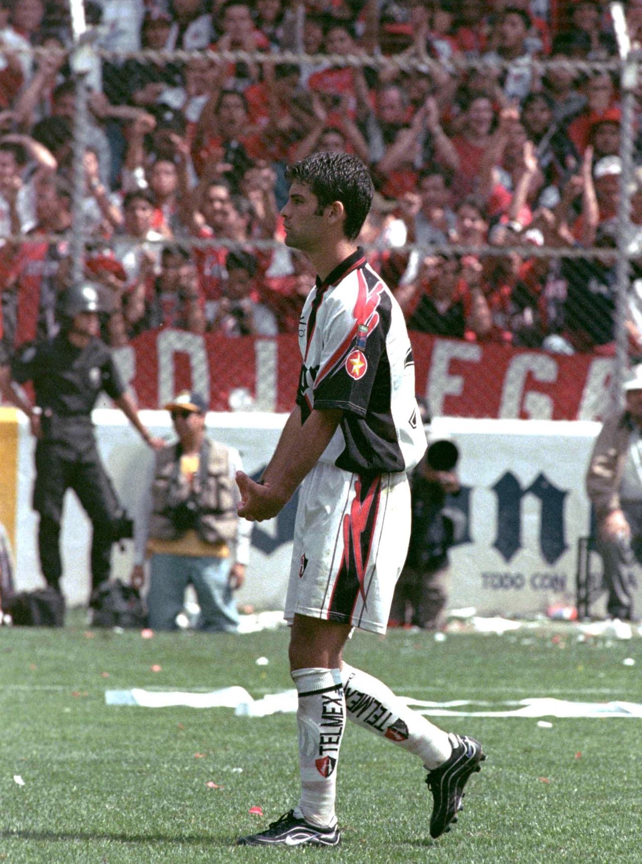 Su cuota goleadora con la casaca atlista quedó en seis tantos, algunos de ellos con la cabeza y de tiro libre, sus especialidades.