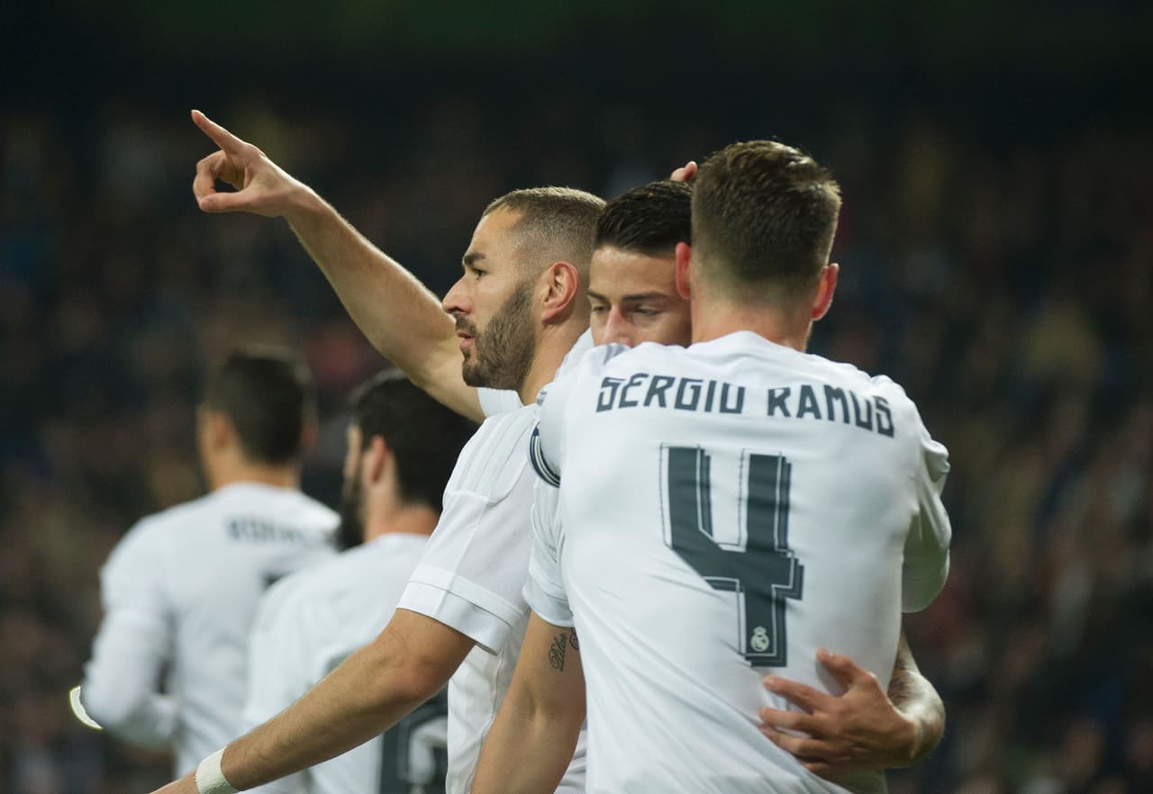 Volviendo al partido, los merengues resolverían el encuentro en los primeros 20 minutos con un 3-0 que sepultaba las aspiraciones del Espanyol para el resto del cotejo.