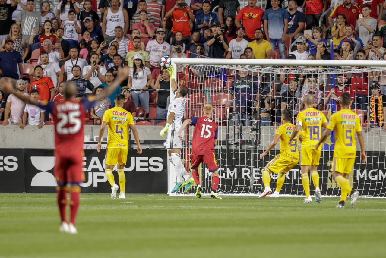 Guzmán debió aplicarse en serio, sobre todo ante la amenaza del croata Damir Kreilach.